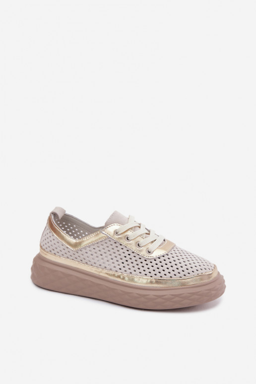 Pelle dalla pelle scamosciata scarpe Femminile con una piattaforma con elementi traforati beige Lessa