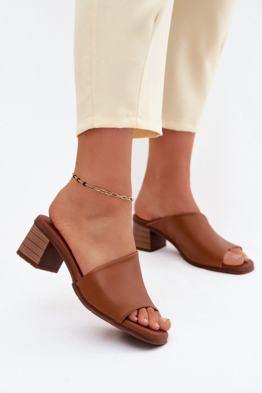 Pantofole in pelle Femminile con i tacchi Deveciejka E7395-29 colore marrone