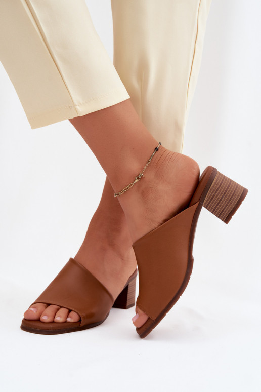 Pantofole in pelle Femminile con i tacchi Deveciejka E7395-29 colore marrone