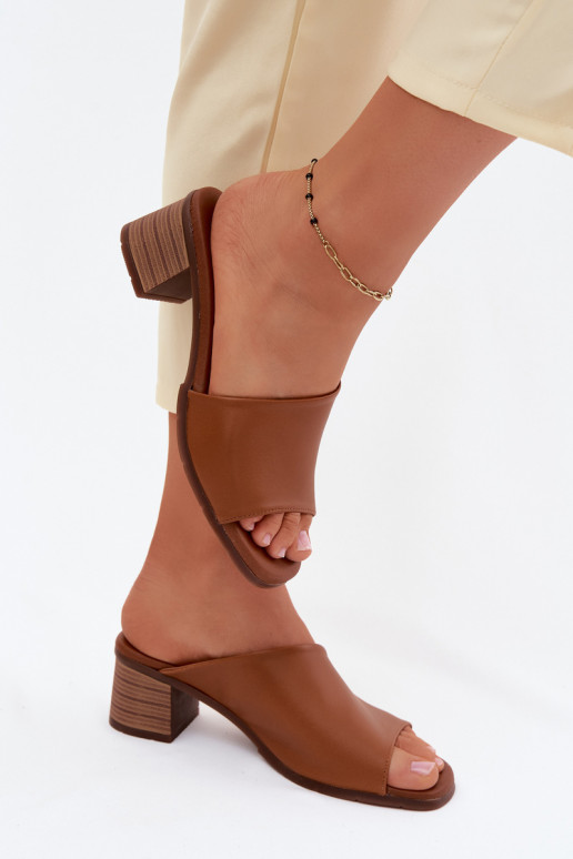 Pantofole in pelle Femminile con i tacchi Deveciejka E7395-29 colore marrone