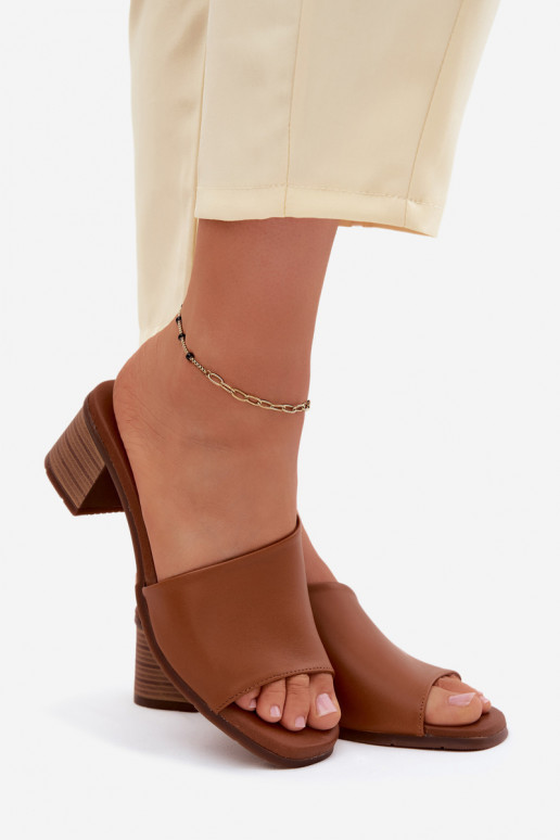Pantofole in pelle Femminile con i tacchi Deveciejka E7395-29 colore marrone