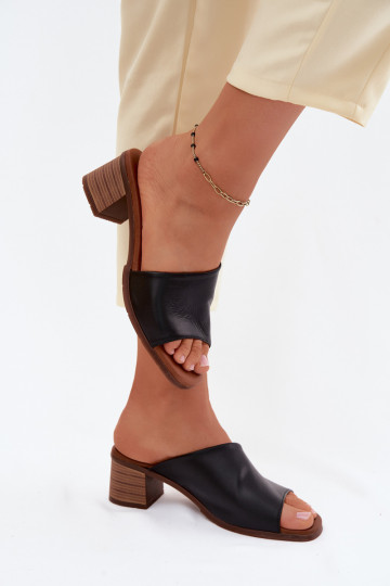 Pantofole in pelle nera per donna con tacco