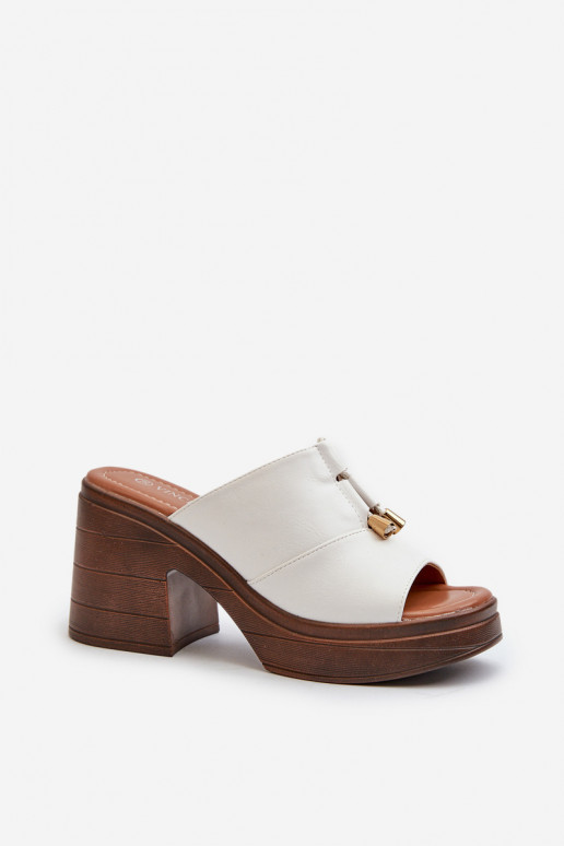 Pantofole da donna in ecopelle con una piattaforma I Klocku Colore bianco Dafira