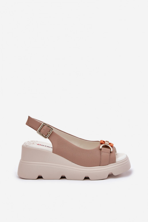 Sandali da donna Femminile con una piattaforma e piattaforma con ornamenti Artiker 56C2208 beige