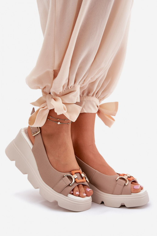 Sandali da donna Femminile con una piattaforma e piattaforma con ornamenti Artiker 56C2208 beige