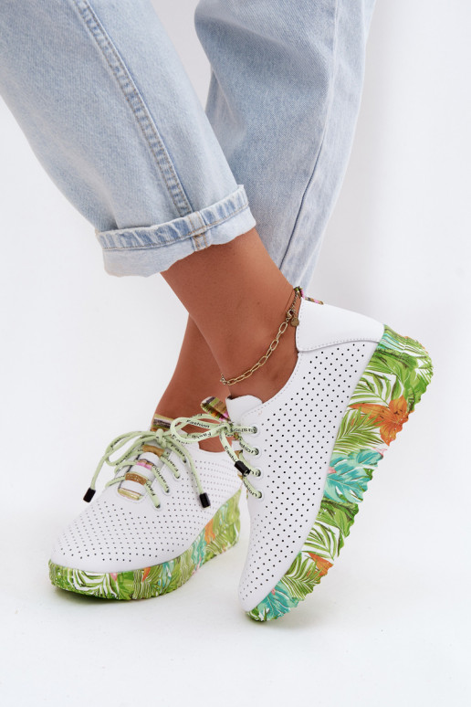 Pelle scarpe con una piattaforma Artiker 58C0600 Bianco-colore verde