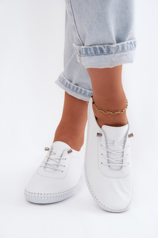 Scarpe da donna in pelle di colore bianco Artiker 58C3069