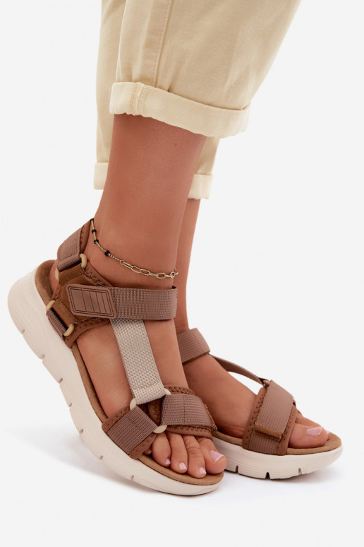 Stile sportivo Sandali da donna Artiker 58C1231 colore marrone