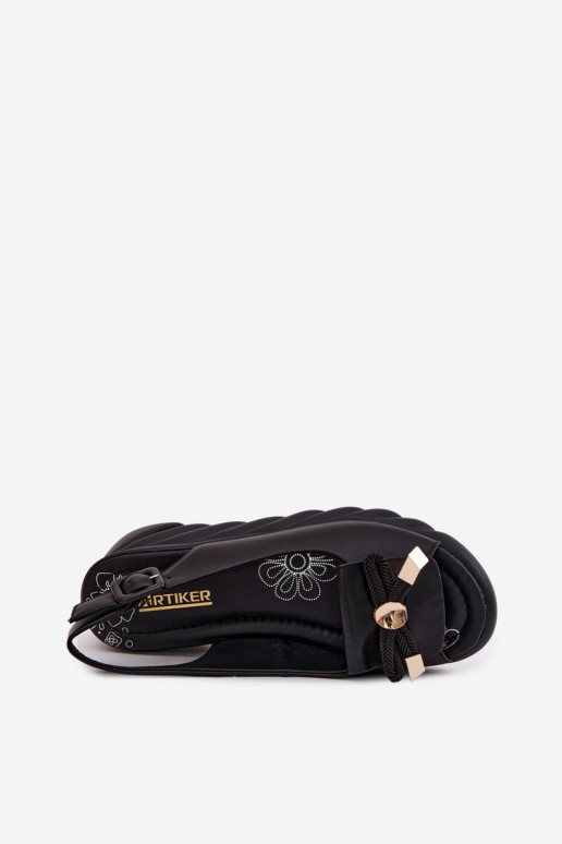 Sandali da donna Femminile con una piattaforma con ornamenti Artiker 58C0055 colore nero