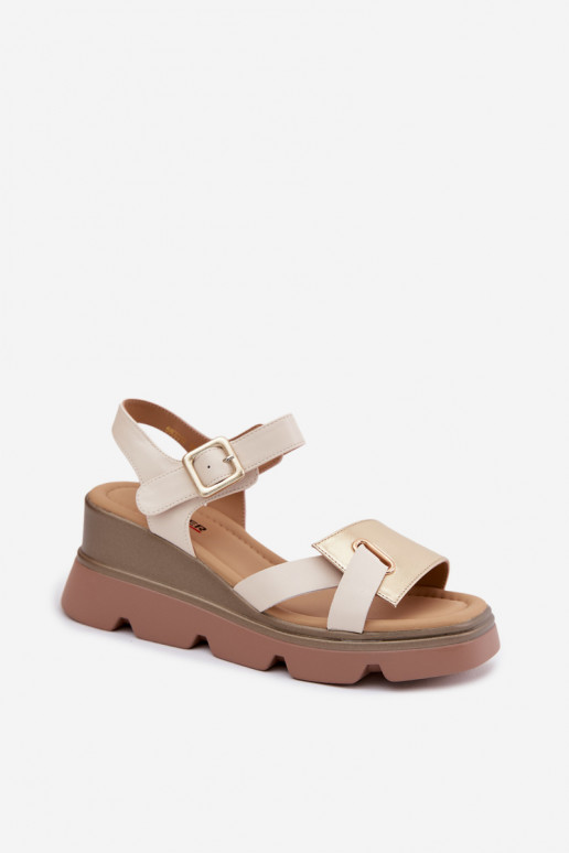 Sandali da donna Femminile con una piattaforma Artiker 58C0312 beige-colore dorato