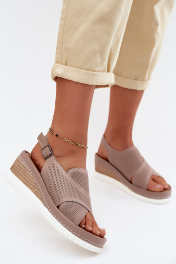Sandali da donna con una piattaforma pelle naturale Artiker 58C3146 beige