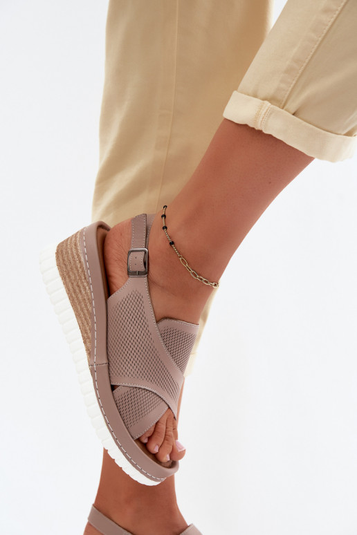 Sandali da donna con una piattaforma pelle naturale Artiker 58C3146 beige
