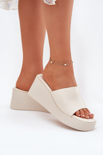 Pantofole da donna con una piattaforma Eko Pelle colore avorio Obenae 2