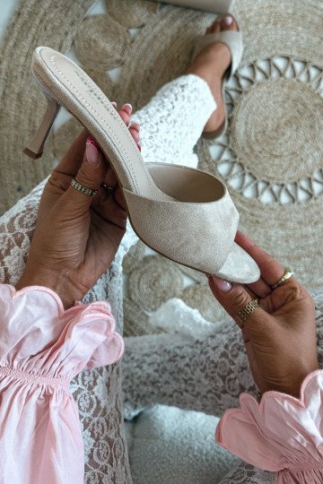 Ciabatte in suede sintetico color sabbia con tacco sottile Melissea 2