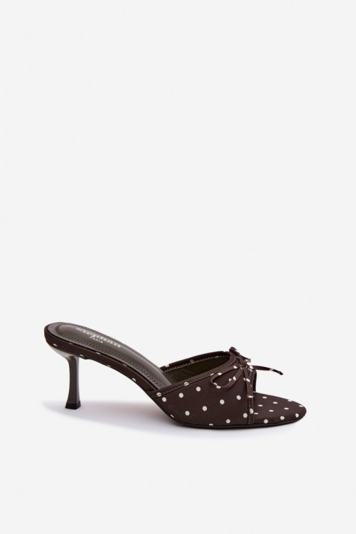 Pantofole da donna con fiocchi e pois su tacco sottile di colore verde di Shinea