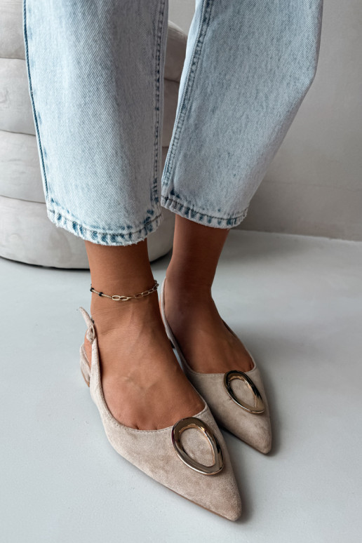 Sandali da donna con tacco largo e ornamenti di colore sabbia di Sparkle