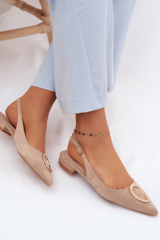 Sandali da donna con tacco largo e ornamenti di colore sabbia di Sparkle