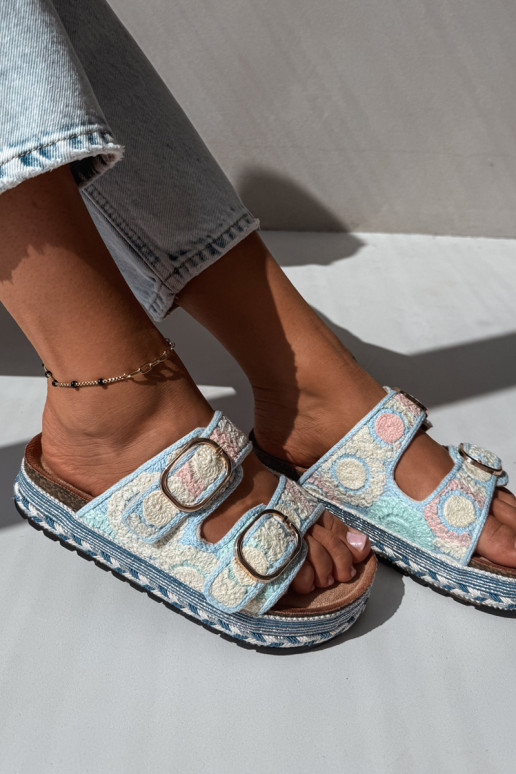 Pantofole all'uncinetto Glimma con piattaforma e fibbie color blu