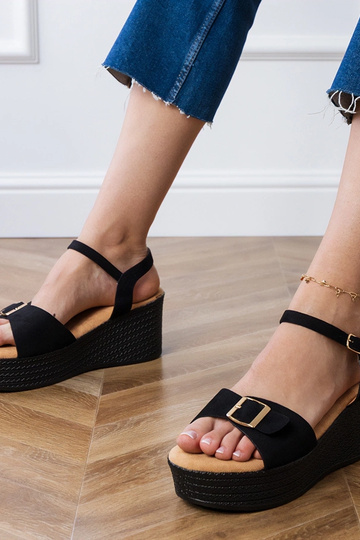 Sandali da donna neri con fibbia decorativa Sarni