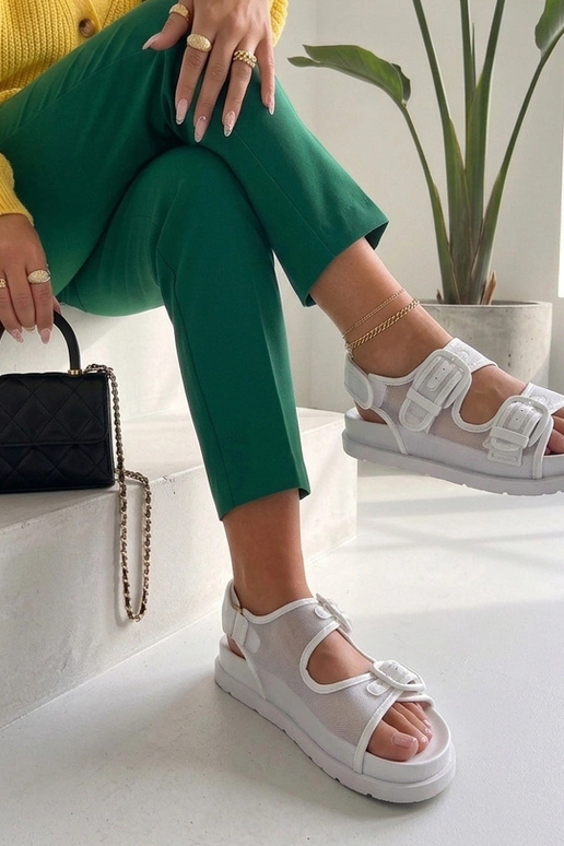 Sandali bianchi con cinturini regolabili Mila