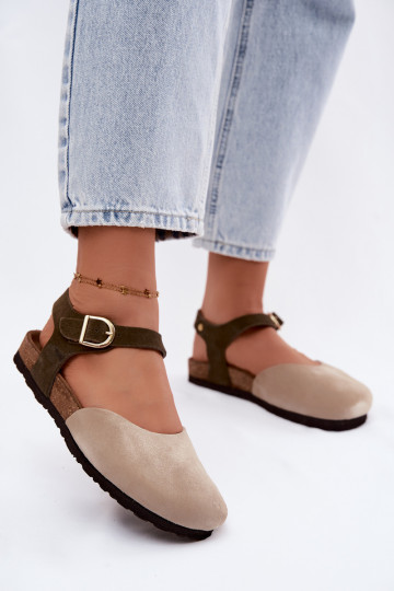 Sandali da donna in suede sintetico con punta chiusa colore sabbia 2