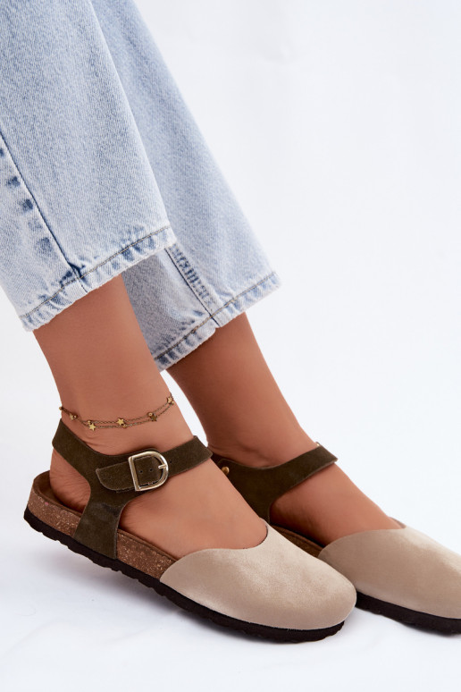 Sandali da donna in suede sintetico con punta chiusa colore sabbia