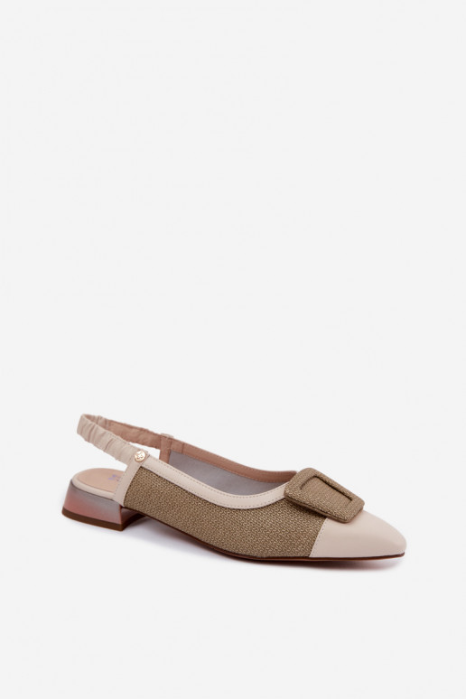 Sandali da donna con fibbie decorative colore sabbia