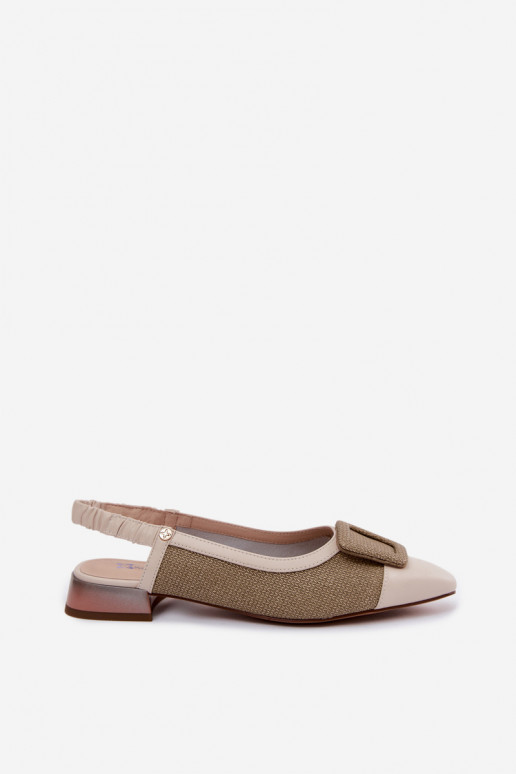 Sandali da donna con fibbie decorative colore sabbia