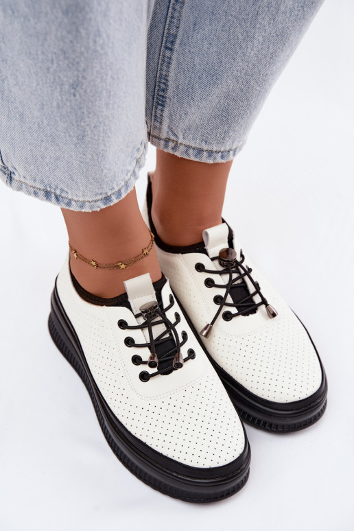 Scarpe bianche da donna con piattaforma e perforazione Dalila