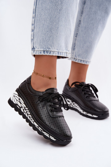 Scarpe nere da donna con elementi traforati e piattaforma Morra 2
