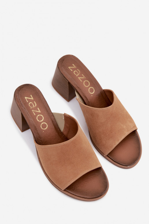 Pantofole con tacco in suede artificiale beige da donna Zazoo