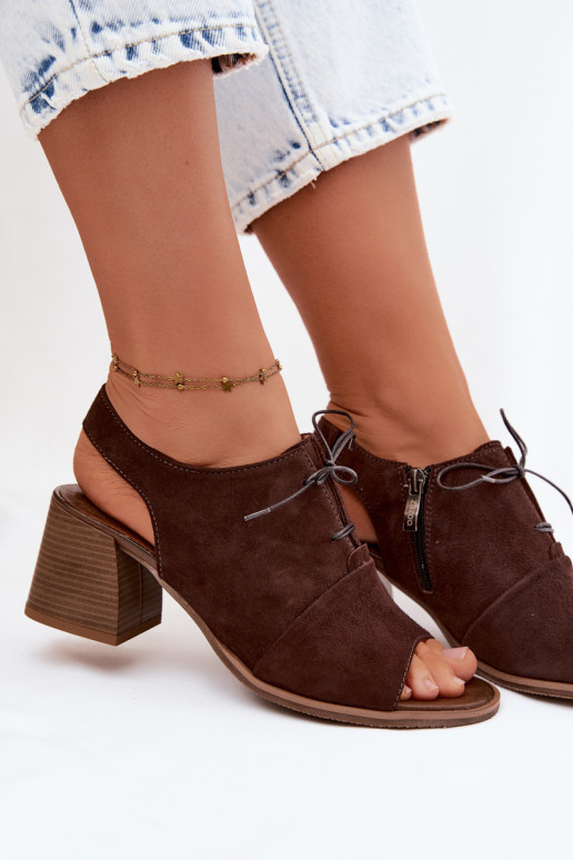 Décolleté in pelle eleganti con dettagli stilosi Zazoo 40523 color cioccolato