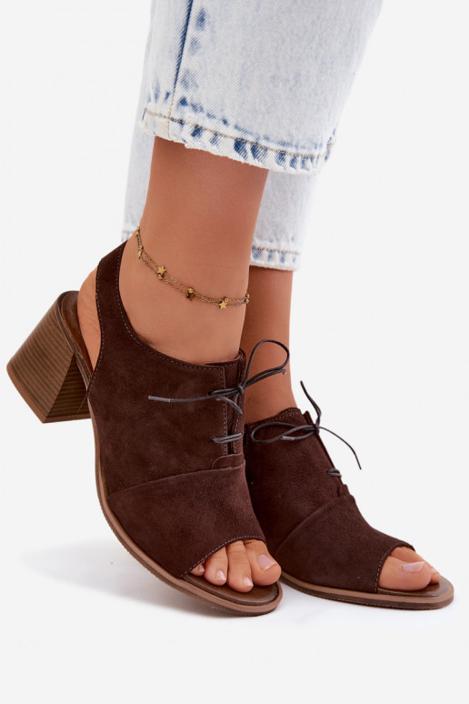 Décolleté in pelle eleganti con dettagli stilosi Zazoo 40523 color cioccolato