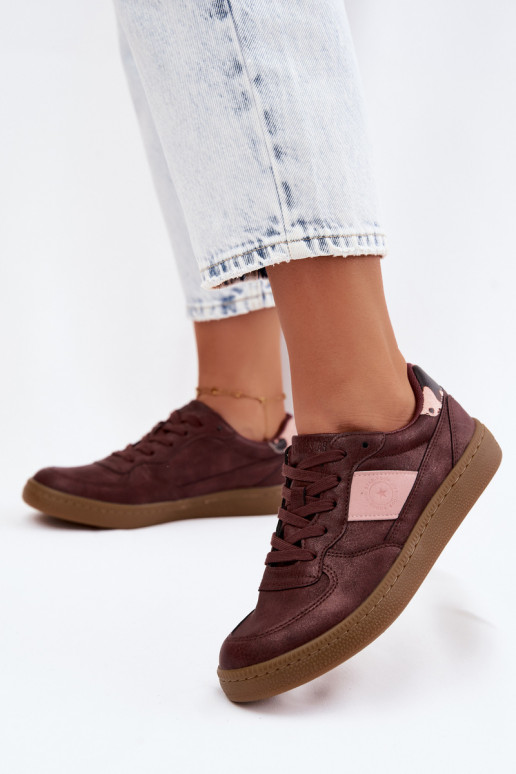 Sneakers lucidi per donne Big Star UU274016 in colore bordeaux