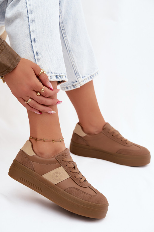 Sneakers per donne con plateau Big Star UU274015 in colore marrone