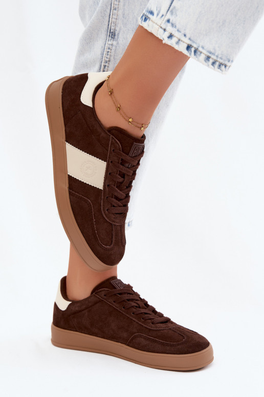 Sneakers per donne in ecopelle scamosciata Big Star UU274008 in colore cioccolato