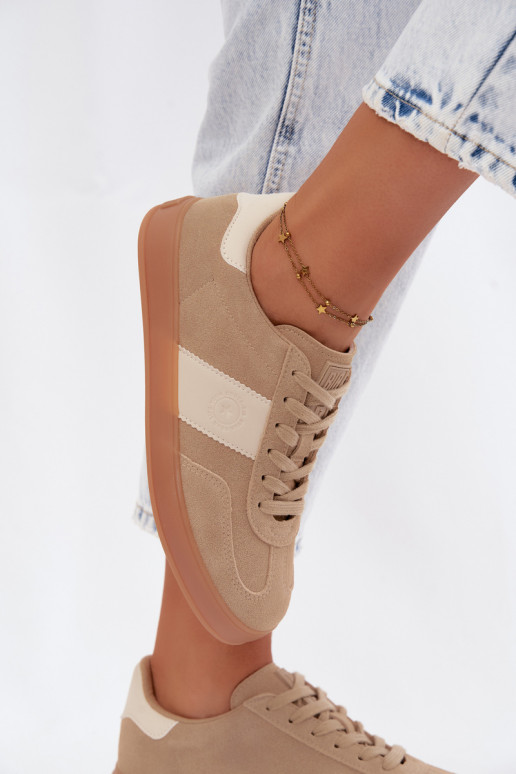 Sneakers per donne in ecopelle scamosciata Big Star UU274009 in colore sabbia