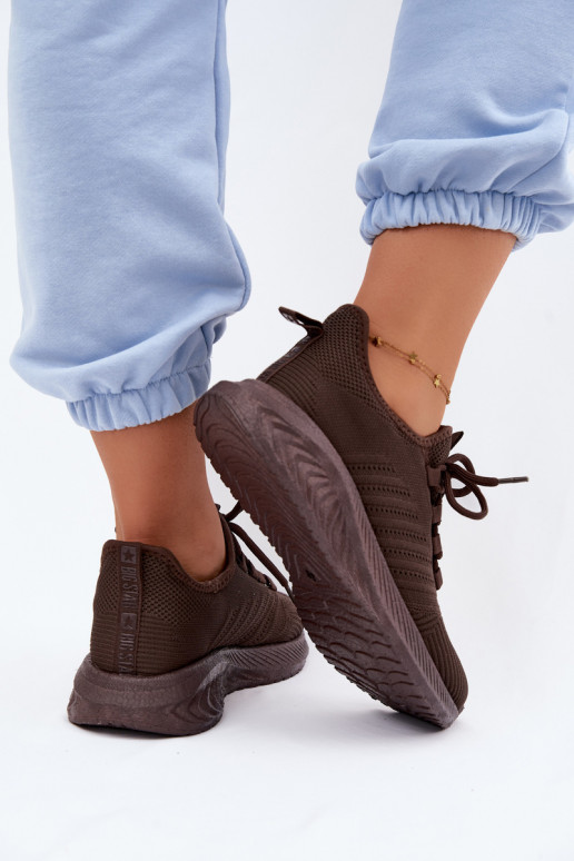 Scarpe sportive slip-on per donne Big Star UU274055 in colore cioccolato