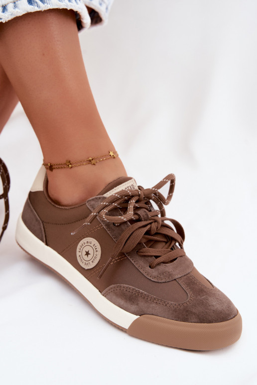 Sneakers in camoscio per donne con lacci doppi Big Star UU274002 in colore marrone