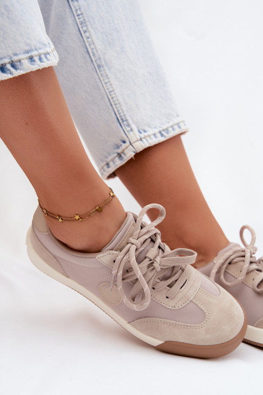 Sneakers in camoscio per donne con lacci doppi Big Star UU274001 in colore sabbia