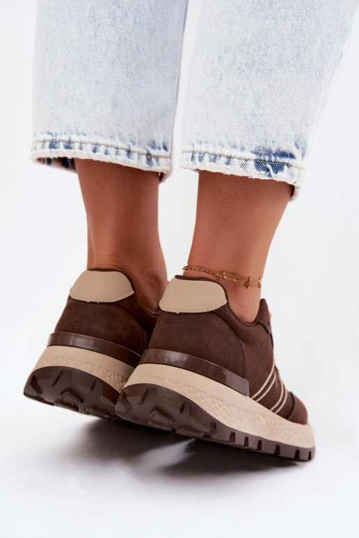 Sneakers per donne con plateau Big Star UU274040 in colore cioccolato