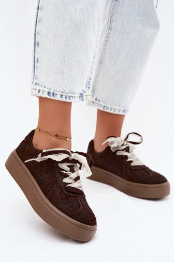 Sneakers da donna con piattaforma e lacci decorativi Big Star UU274004 2