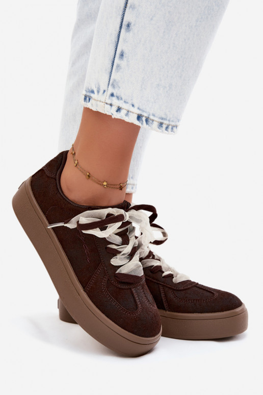 Sneakers da donna con piattaforma e lacci decorativi Big Star UU274004