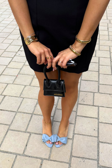 Pantofole da donna con tacco sottile e fiocchi in suede blu Tai turignolia 2