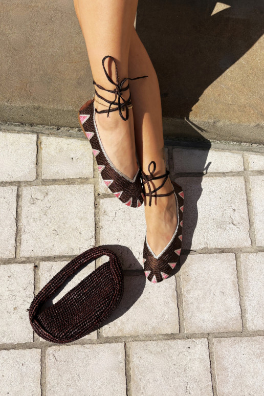 Ballerine all'uncinetto con dettagli eleganti in marrone scuro Astera