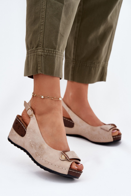 Sandali leggeri con piattaforma sabbia e oro Comfort Shoes Efravia