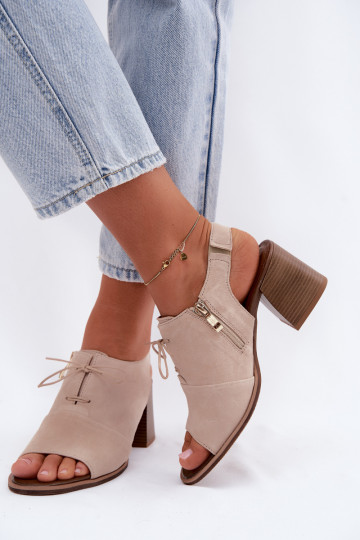 Décolleté eleganti in suede avorio con dettagli stilosi Zazoo 40523