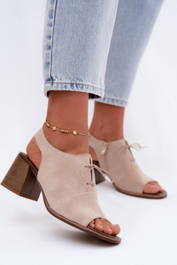 Décolleté eleganti in suede avorio con dettagli stilosi Zazoo 40523 2