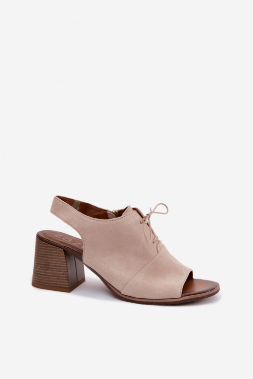 Décolleté eleganti in suede avorio con dettagli stilosi Zazoo 40523