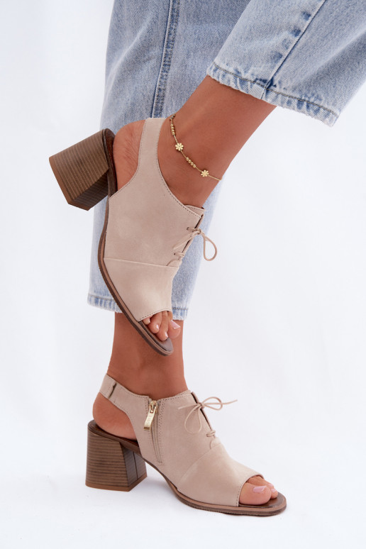 Décolleté eleganti in suede avorio con dettagli stilosi Zazoo 40523